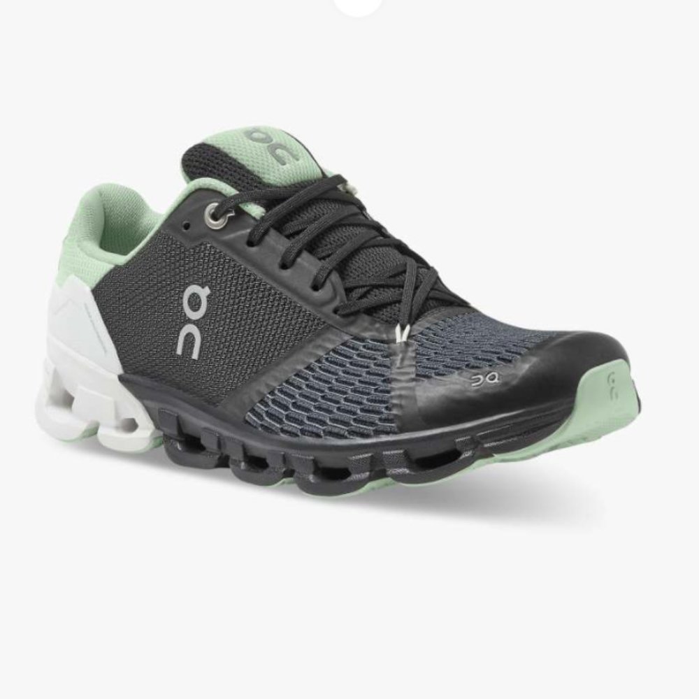 NEW On Running Cloudflyer Size 8.5